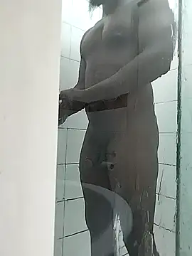 Snapshot of Chocolate_factory_man chatting on 11.19.25 Chocolate factory man online show from 11.19.25