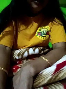 Snapshot of SAXYTannuja chatting on 11.16.25 SAXYTannuja online show from 11.16.25