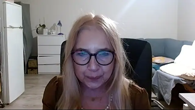 sofia xkiss online show from 02.24.25