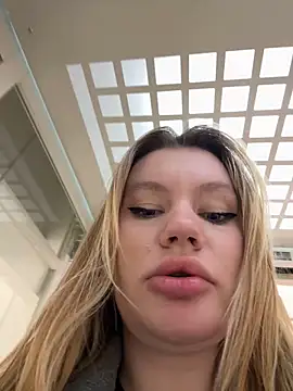 justmila online show from 11.09.25