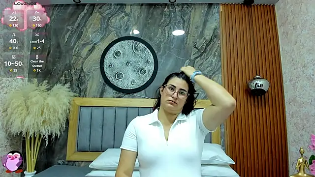 BellaPeers  online show from 04.11.26