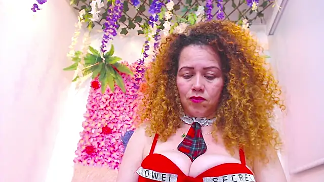 BLONDE SEXYHOT online show from 12.04.25