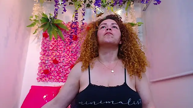 BLONDE SEXYHOT online show from 12.16.25