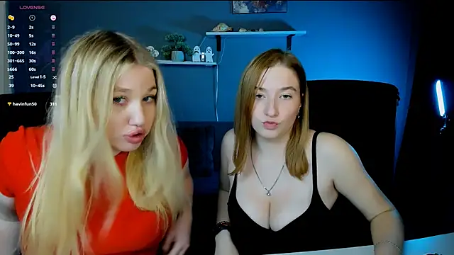 juli kisss online show from 01.14.25