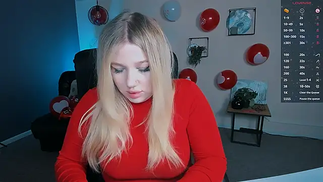 juli kisss online show from 02.16.25