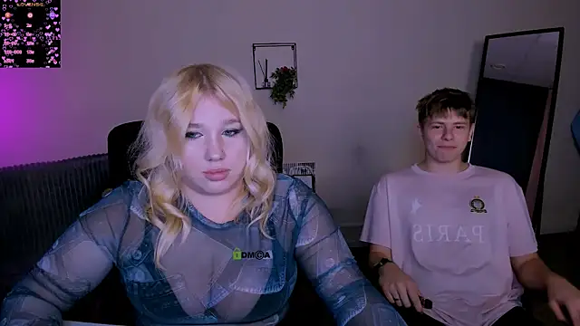 juli kisss online show from 09.11.25