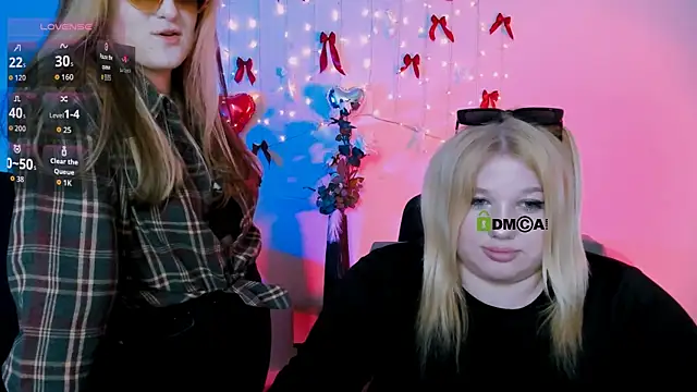 juli kisss online show from 04.28.26