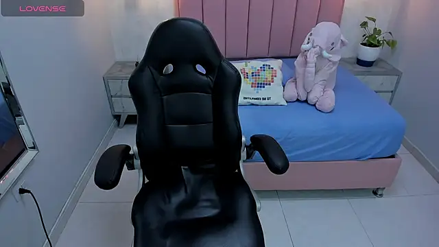 MAILYLOVE1 online show from 02.11.25