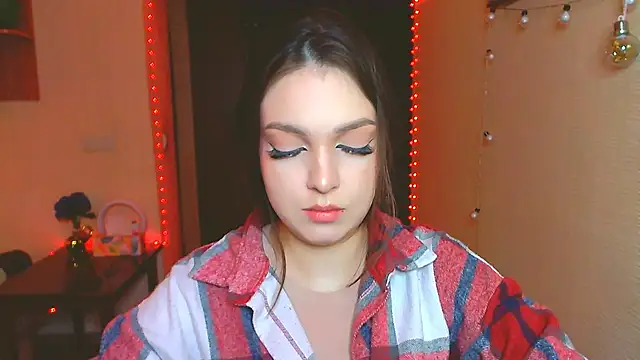 Snapshot of miss_merciless_ chatting on 12.05.24 miss merciless online show from 12.05.24