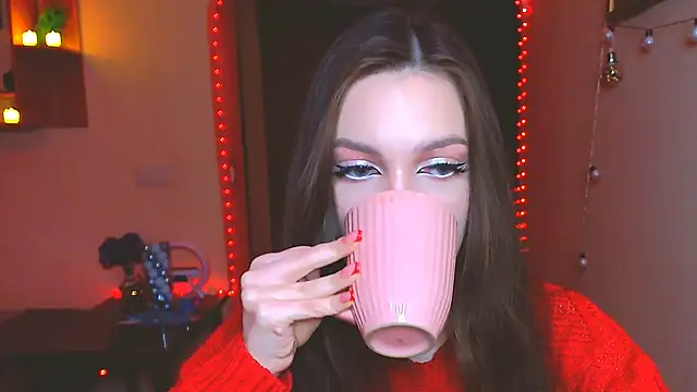 Snapshot of miss_merciless_ chatting on 12.14.24 miss merciless online show from 12.14.24