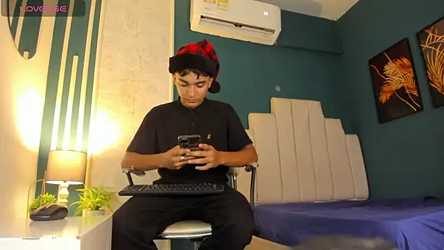 Austin Cardieff online show from 12.30.24