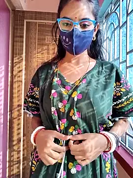 wild bong queen online show from 11.16.25