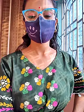 wild bong queen online show from 11.25.25