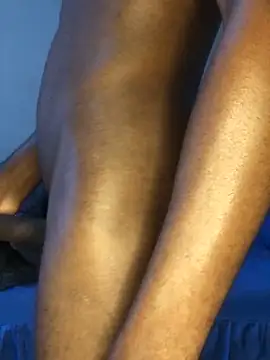 Snapshot of kinglorad chatting on 11.07.25 kinglorad online show from 11.07.25