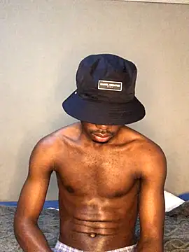 Snapshot of kinglorad chatting on 11.10.25 kinglorad online show from 11.10.25