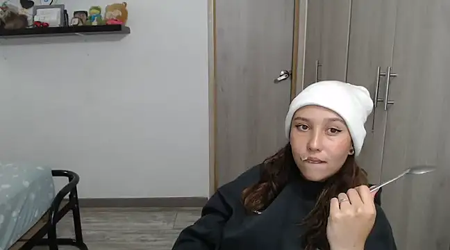 Snapshot of Skarlet_Adams28 chatting on 01.10.25 Skarlet Adams28 online show from 01.10.25