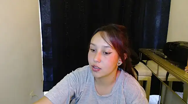 Snapshot of Skarlet_Adams28 chatting on 01.16.25 Skarlet Adams28 online show from 01.16.25