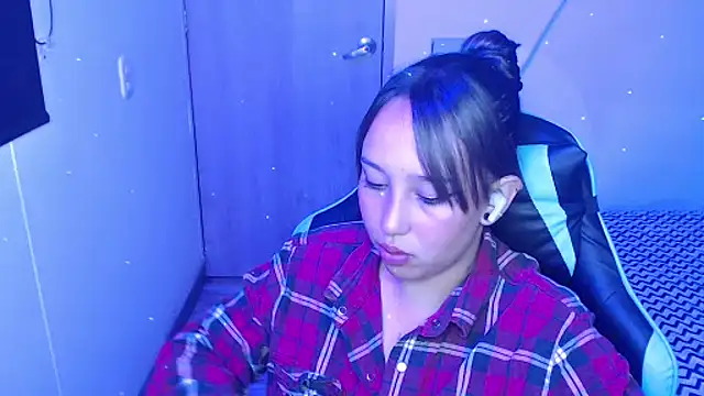 Snapshot of Skarlet_Adams28 chatting on 02.18.26 Skarlet Adams28 online show from 02.18.26