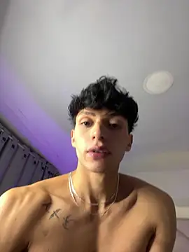 Snapshot of charly_ackerman_ chatting on 10.31.25 charly ackerman  online show from 10.31.25