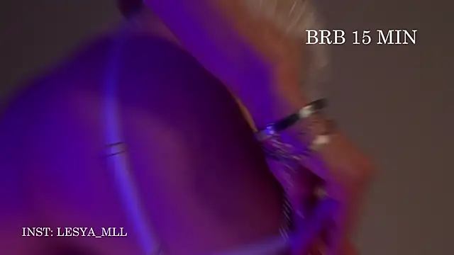 Snapshot of wowmolly chatting on 02.04.25 wowmolly online show from 02.04.25