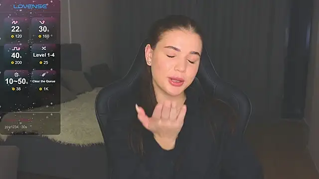 Snapshot of adrianawow1 chatting on 10.31.25 adrianawow1 online show from 10.31.25