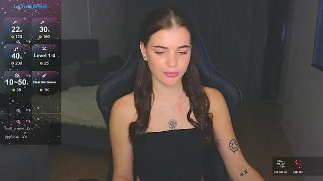 Snapshot of adrianawow1 chatting on 11.01.25 adrianawow1 online show from 11.01.25