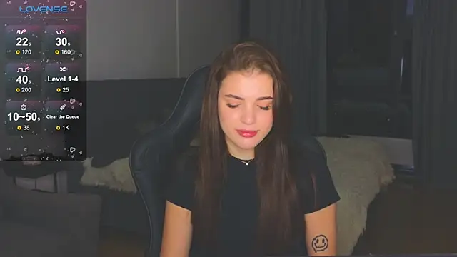 Snapshot of adrianawow1 chatting on 11.11.25 adrianawow1 online show from 11.11.25