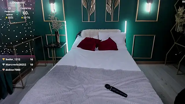 Snapshot of SherriMartinez chatting on 01.18.25 SherriMartinez online show from 01.18.25