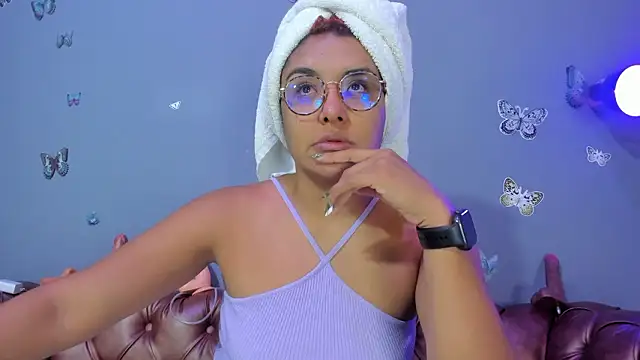 Snapshot of Kaira_mosse chatting on 03.25.26 Kaira mosse online show from 03.25.26