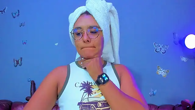 Snapshot of Kaira_mosse chatting on 04.29.26 Kaira mosse online show from 04.29.26