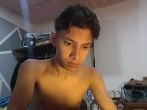 Snapshot of ferchitibellako chatting on 12.30.24 ferchitibellako online show from 12.30.24