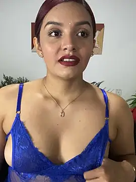 Melanyprada online show from 10.10.25