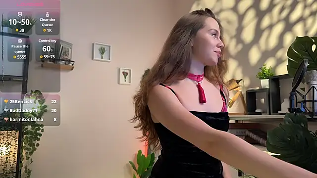 Snapshot of Julie_Rhodes chatting on 02.02.25 Julie Rhodes online show from 02.02.25