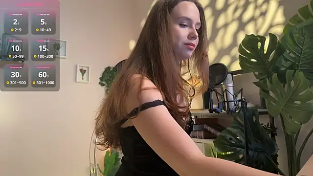 Snapshot of Julie_Rhodes chatting on 02.23.25 Julie Rhodes online show from 02.23.25