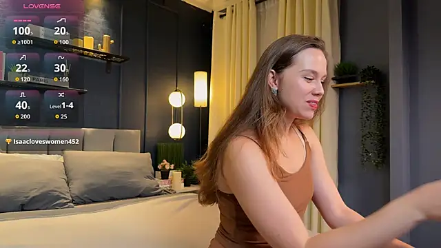 Snapshot of Julie_Rhodes chatting on 10.12.25 Julie Rhodes online show from 10.12.25