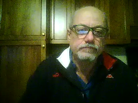 Snapshot of gianbragallini chatting on 02.15.25 gianbragallini online show from 02.15.25