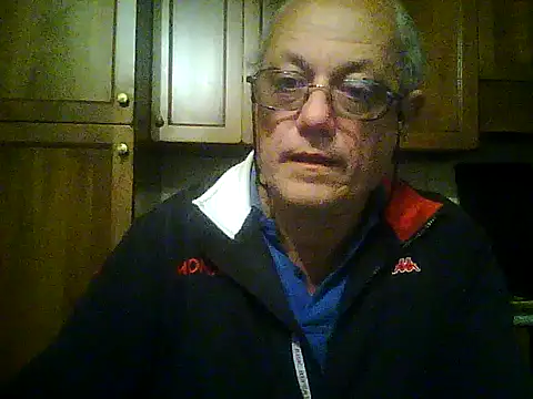 Snapshot of gianbragallini chatting on 10.02.25 gianbragallini online show from 10.02.25