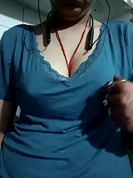 Avantika19 online show from 04.08.26