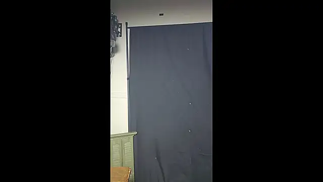 Snapshot of Layla-Lana chatting on 01.05.25 Layla-Lana online show from 01.05.25