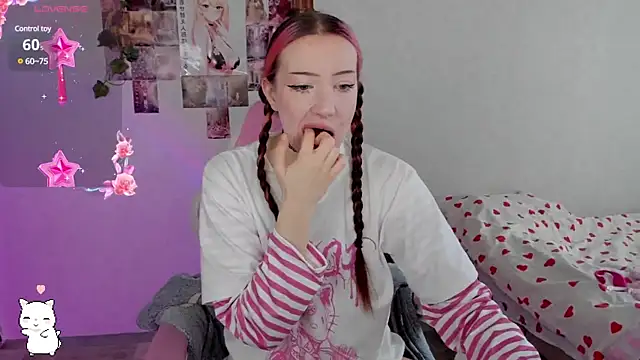 SweetieMollyy online show from 03.18.25