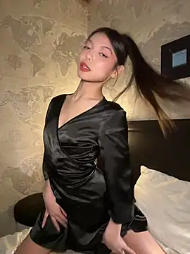 Snapshot of DesiredHoney chatting on 12.07.24 DesiredHoney online show from 12.07.24