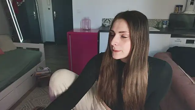 ce leste   online show from 10.02.25