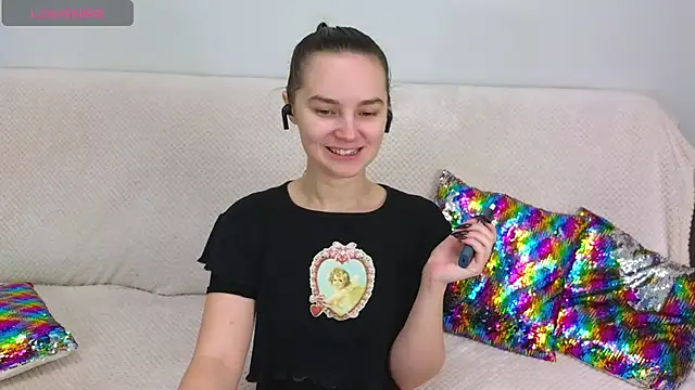 Ellie Sunset online show from 10.26.25