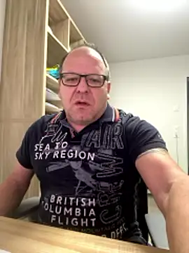 Snapshot of coupleLatinaLovers chatting on 01.09.26 coupleLatinaLovers online show from 01.09.26