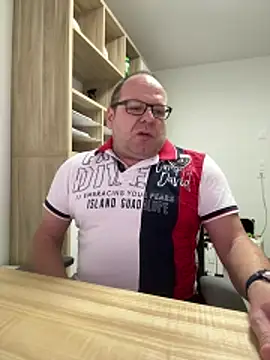 Snapshot of coupleLatinaLovers chatting on 03.09.26 coupleLatinaLovers online show from 03.09.26