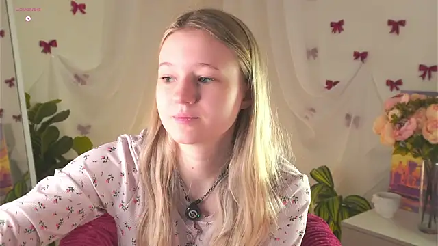 MaydaFoulk online show from 04.05.26