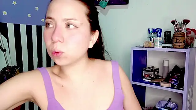 PetiteIvoryQueen19 online show from 05.19.26