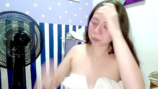 PetiteIvoryQueen19 online show from 07.01.26