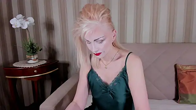 Rita Farel online show from 12.15.25