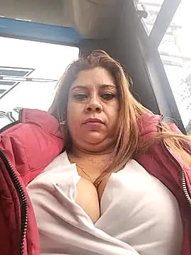 Laura-Hernandez online show from 02.18.25